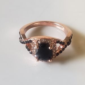 Rose gold black stone/ rhinestone ring, size 9